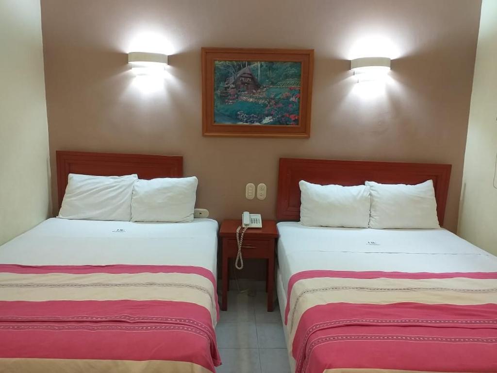 Hotel El Espanol Centro Historico Mérida Esterno foto