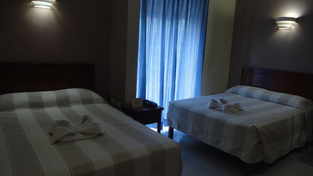 Hotel El Espanol Centro Historico Mérida Esterno foto