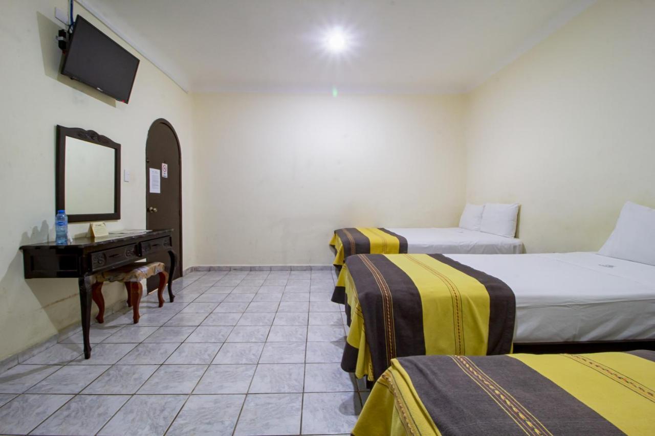 Hotel El Espanol Centro Historico Mérida Esterno foto